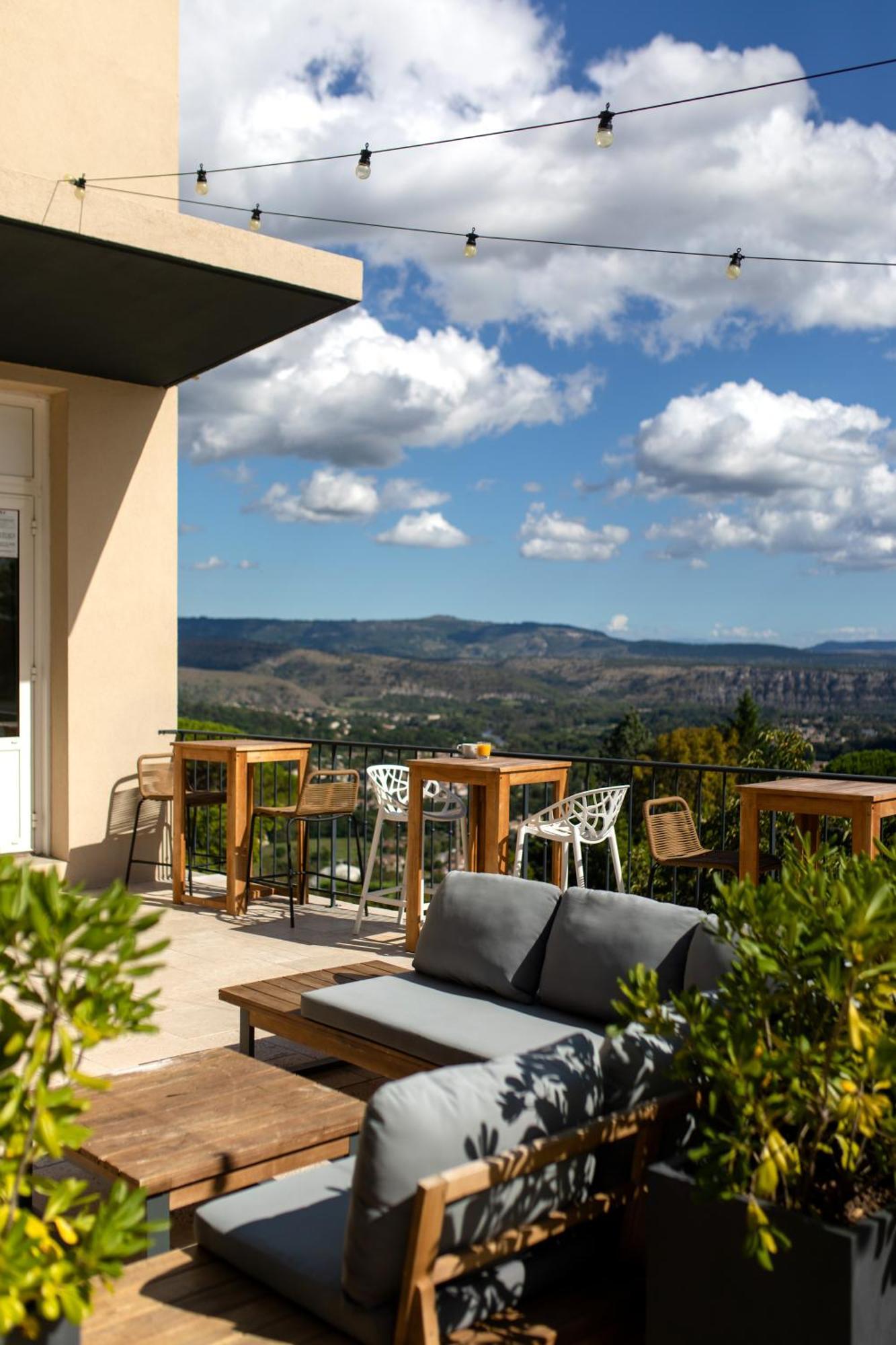 Domaine De La Pinede Guest house