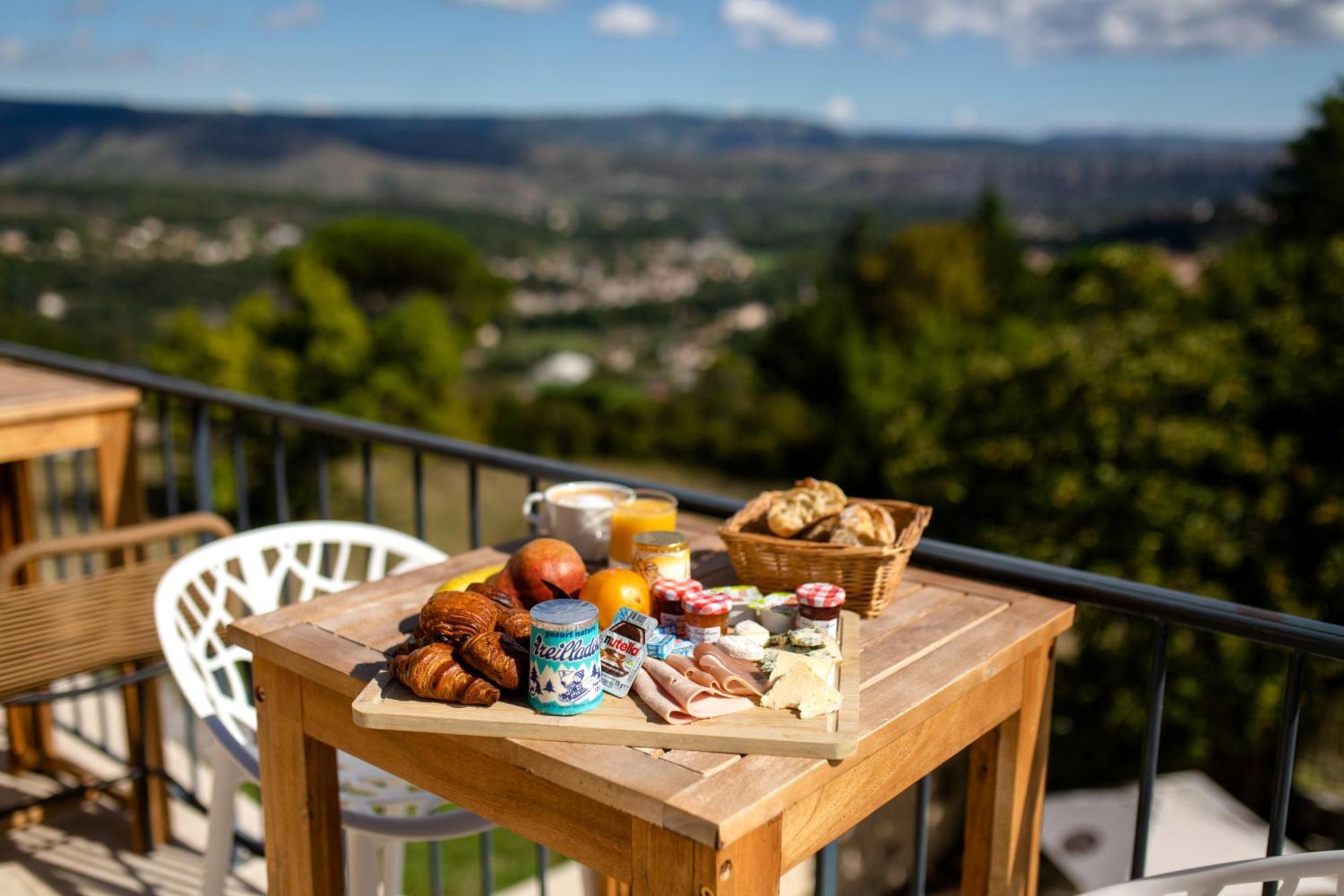 Guest house Domaine De La Pinede