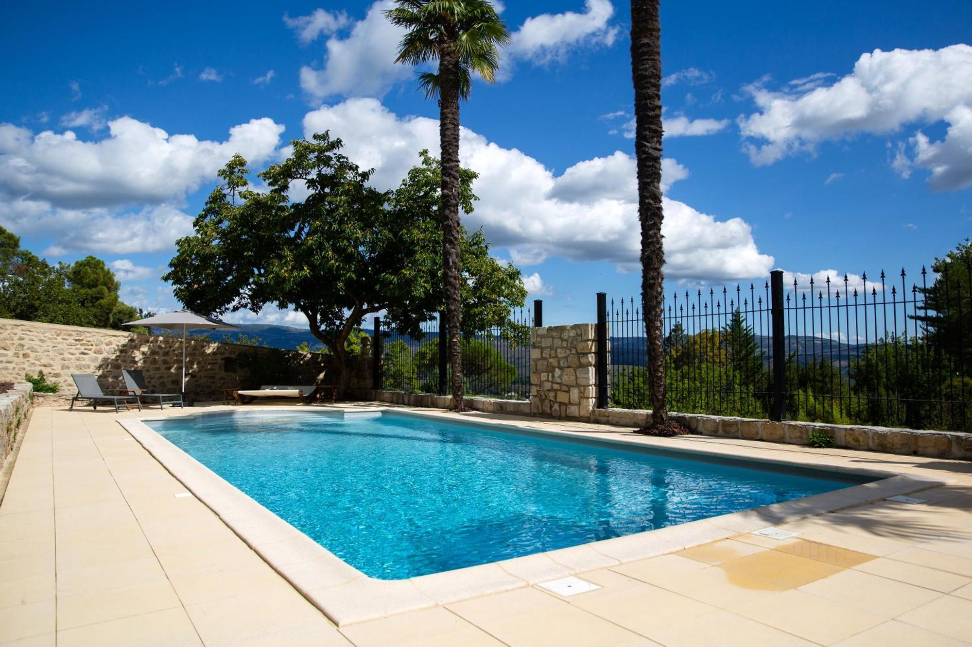 Domaine De La Pinede Guest house 2*
