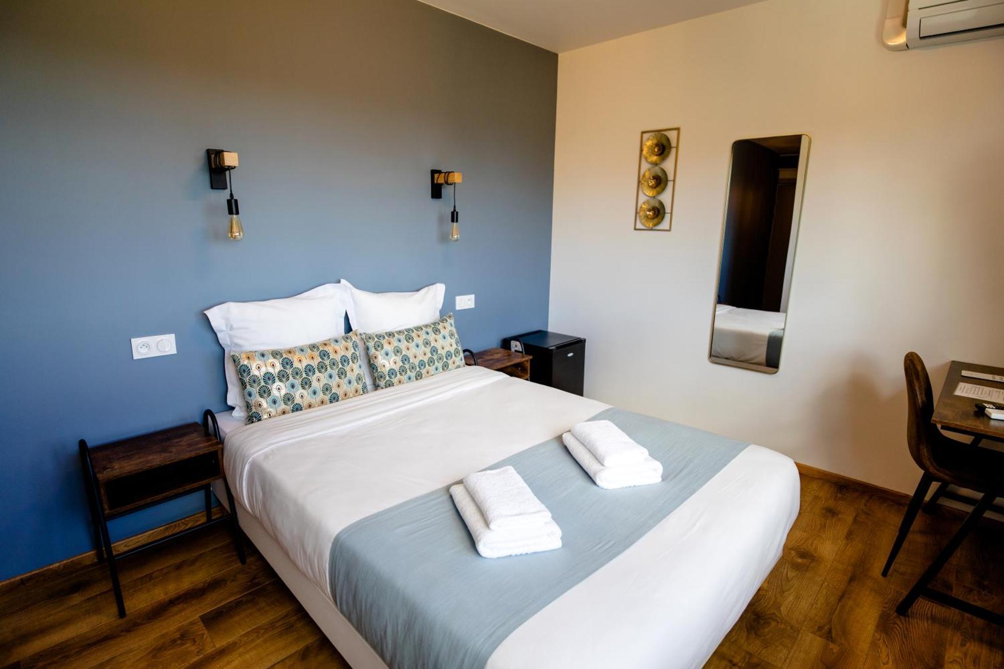 Guest house Domaine De La Pinede 2*